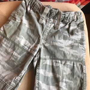 Falls Creek Camo Shorts Boys small 6/7